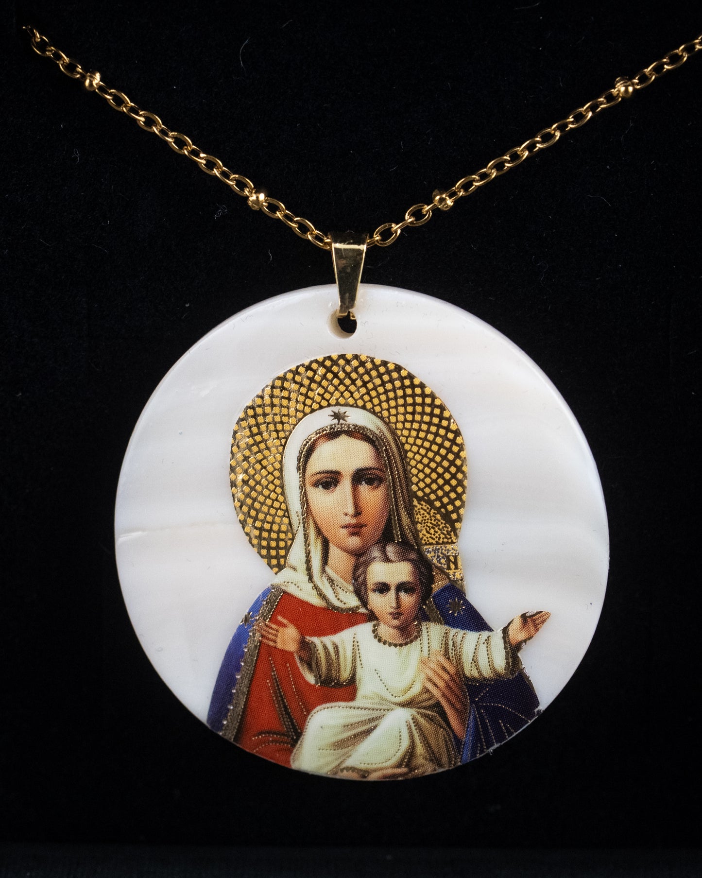 Collier pendentif Madone à l'Enfant sur Nacre