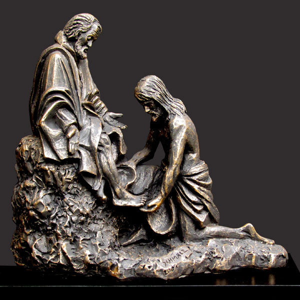 Christ Washing Peter’s Feet Sculpture 7.5"