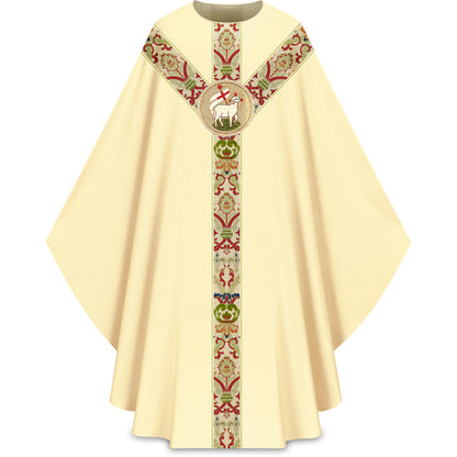 Chasuble Gothique Slabbinck en Tissu Dupion avec Emblème Brodé à la Main, Ivoire