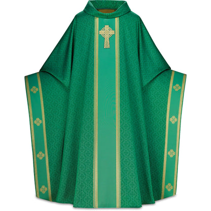 Chasuble monastique Slabbinck en tissu celtique avec croix brodée à la main et col roulé