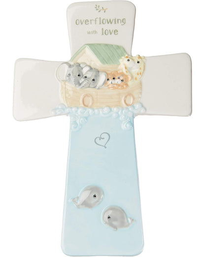 Momentos Preciosos: Cruz de cerámica Arca de Noé desbordante de amor de 8.25"