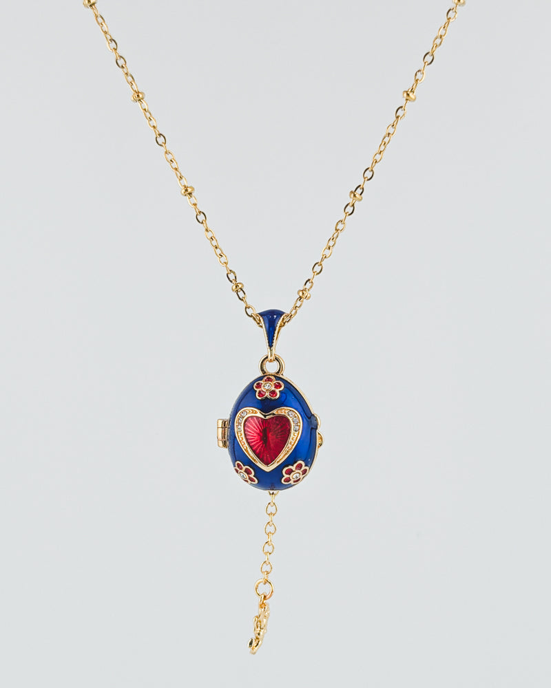 Collar con colgante de huevo estilo Fabergé, Corazón