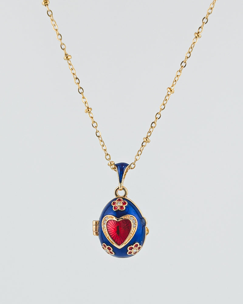 Collar con colgante de huevo estilo Fabergé, Corazón