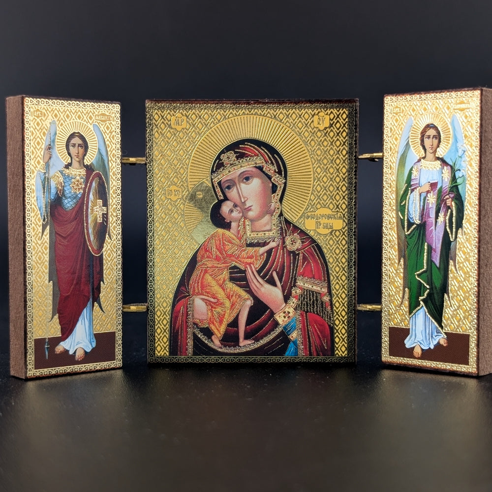 Aimant icône triptyque de la Mère de Dieu Féodorovskaïa