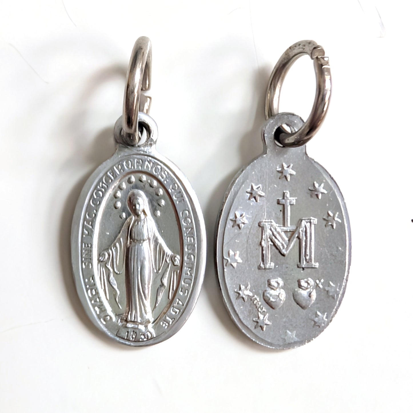 Petite médaille miraculeuse 9/16"
