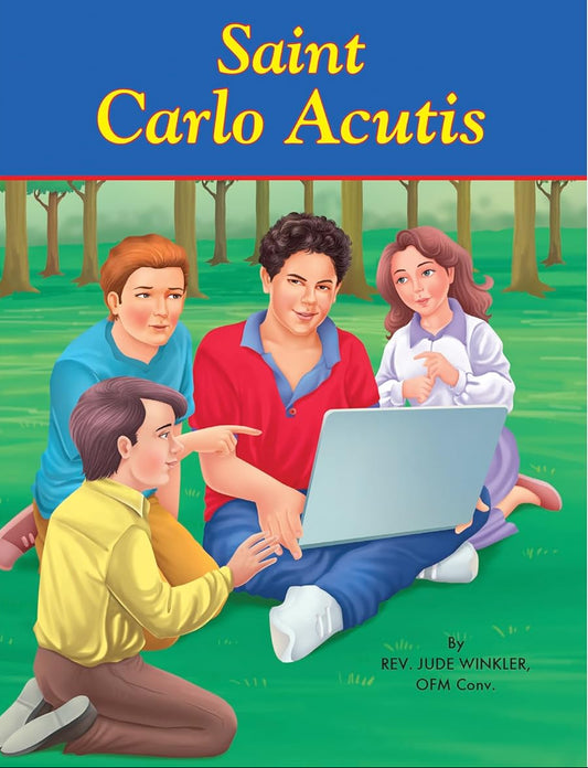 Book cover of 'Saint Carlo Acutis' with four people around a laptop in a park setting.