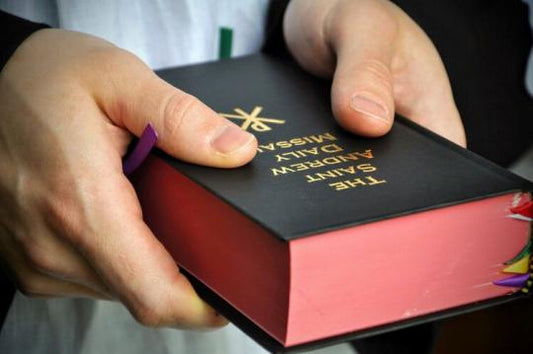 The Saint Andrew Daily Missal, 1945 Edition (Latin and English)