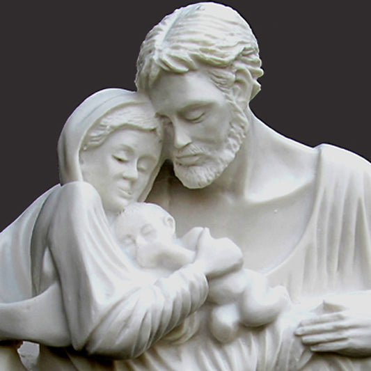 Une sculpture "Un moment de paix" de la Sainte Famille de 9 po
