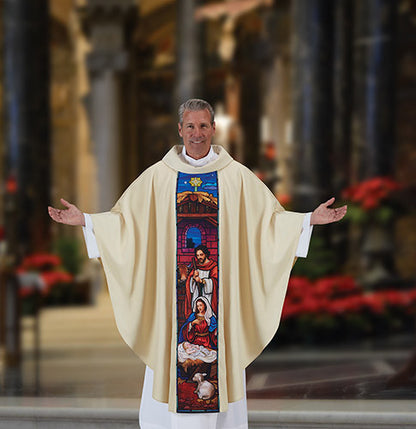 Casulla de vidrieras de la Natividad