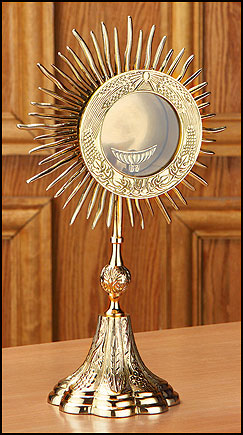Small Monstrance With Luna
